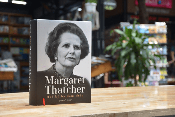 Hồi ký bà đầm thép margaret thatcher