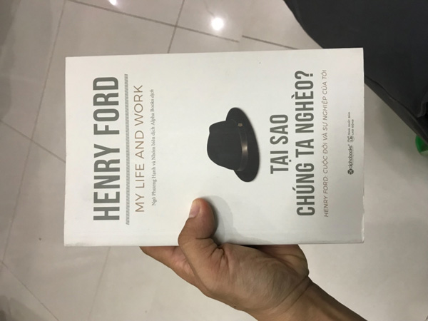 Tại Sao Chúng Ta Nghèo