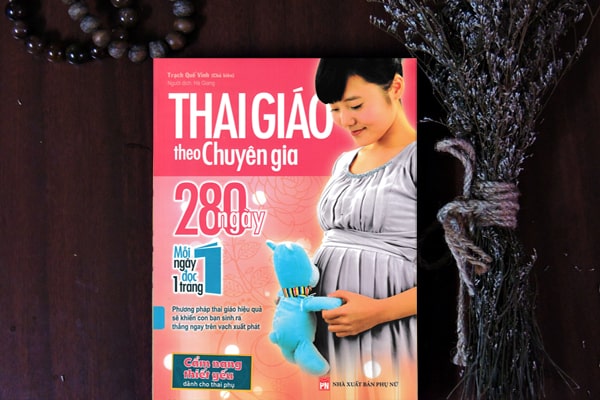 Sách thai giáo theo chuyên gia