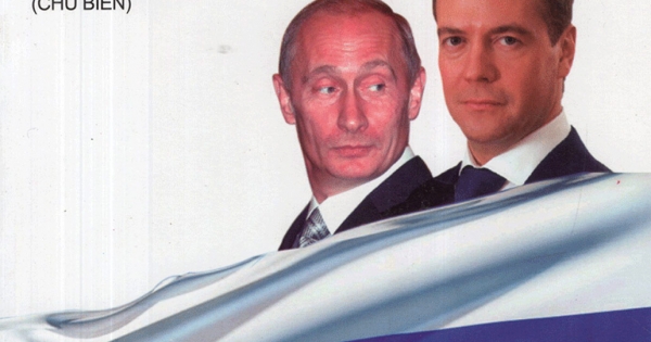 Medvedev & Putin Bộ Đội Quyền Lực