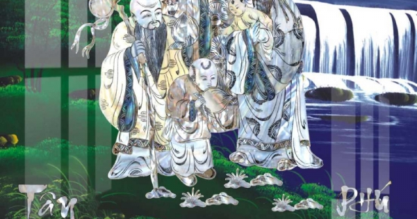 Lịch Gỗ Tết 2025 Tráng Gương Treo Tường Laminate Cho Tiệm Vàng 21 - Tam Đa (40 Cm x 60 Cm) - In Quảng Cáo Logo Theo Yêu Cầu