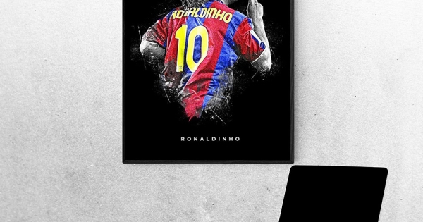 Ronaldinho kiến tạo bàn đầu tiên cho messi tại Barca (+ Wallpaper) #4k... |  TikTok