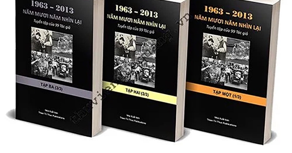 Năm Mươi Năm Nhìn Lại (bộ 3 tập)