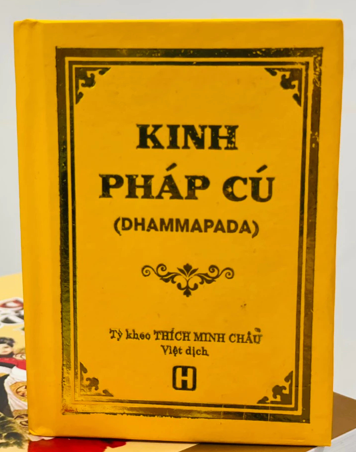 Kinh Pháp Cú (Khổ Nhỏ, Bìa Vàng)